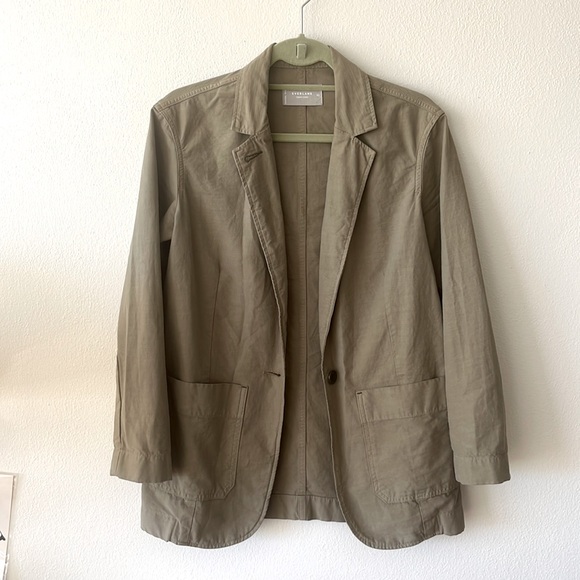 Everlane Fatigue Blazer in Bay Leaf - Picture 6 of 6